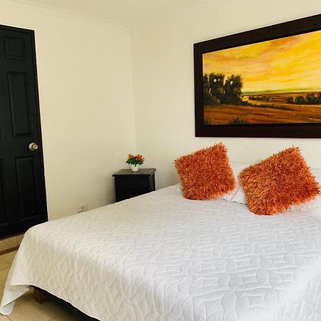 Hotel Lleras Premium #1 Medellín Zewnętrze zdjęcie